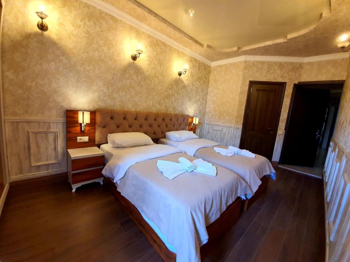 Melini Boutique Hotel Batumi Bagian luar foto