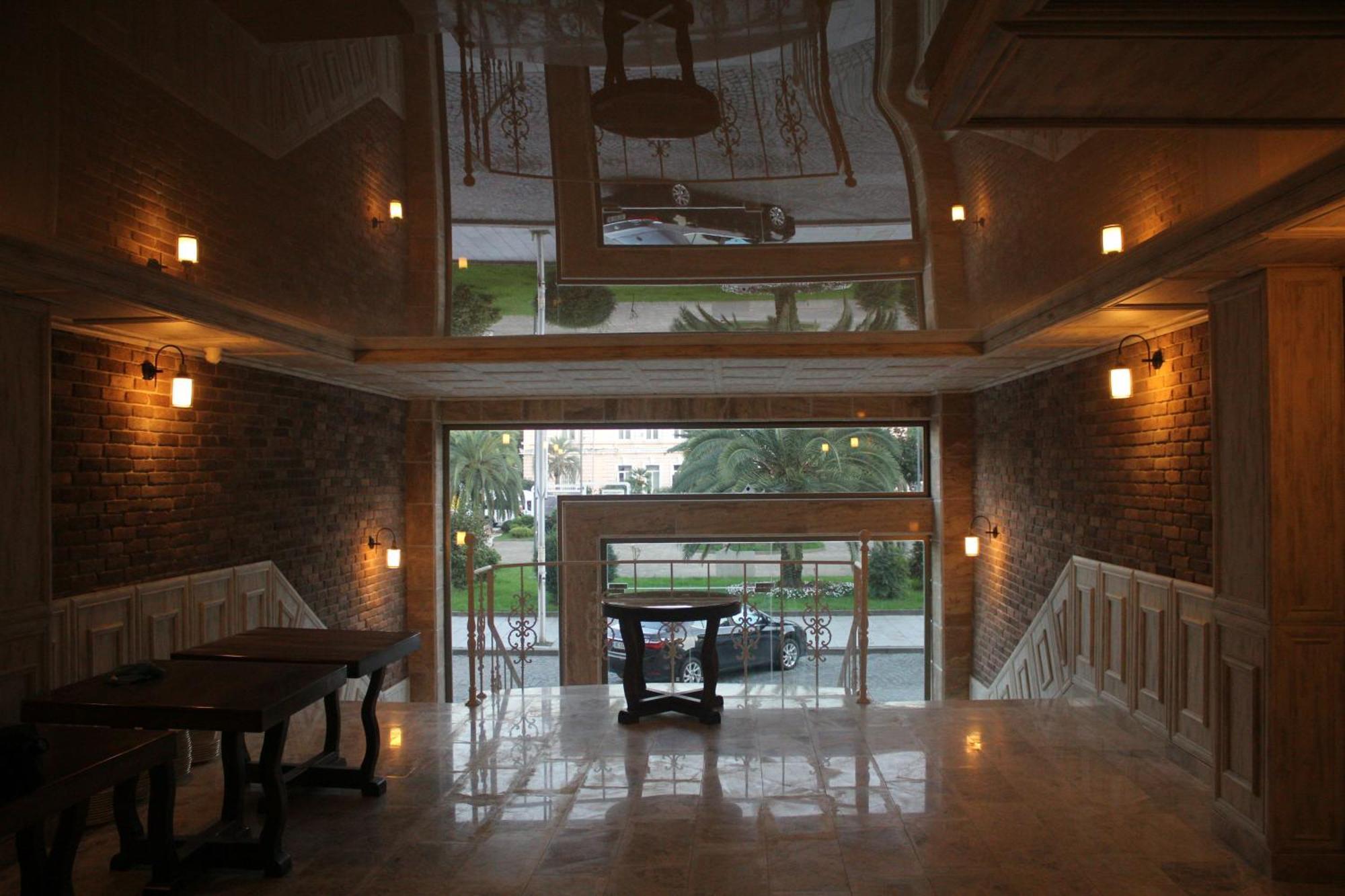 Melini Boutique Hotel Batumi Bagian luar foto